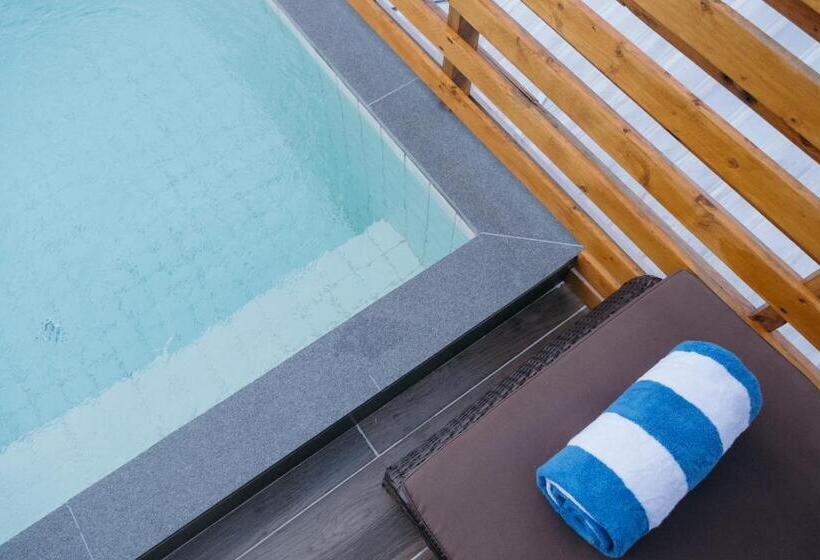 Otel Fuvahmulah Central