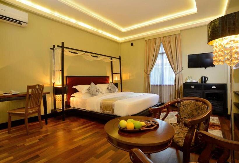 Otel Fuvahmulah Central