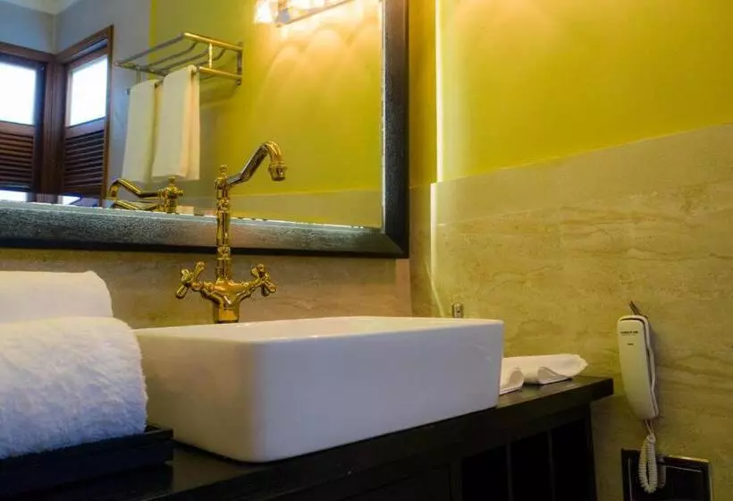 هتل Fuvahmulah Central