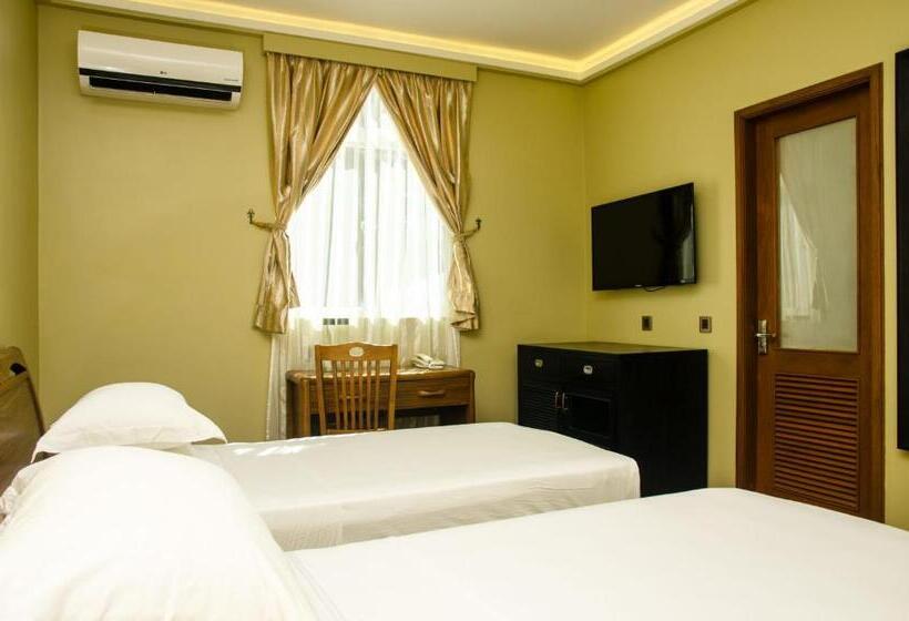 Otel Fuvahmulah Central