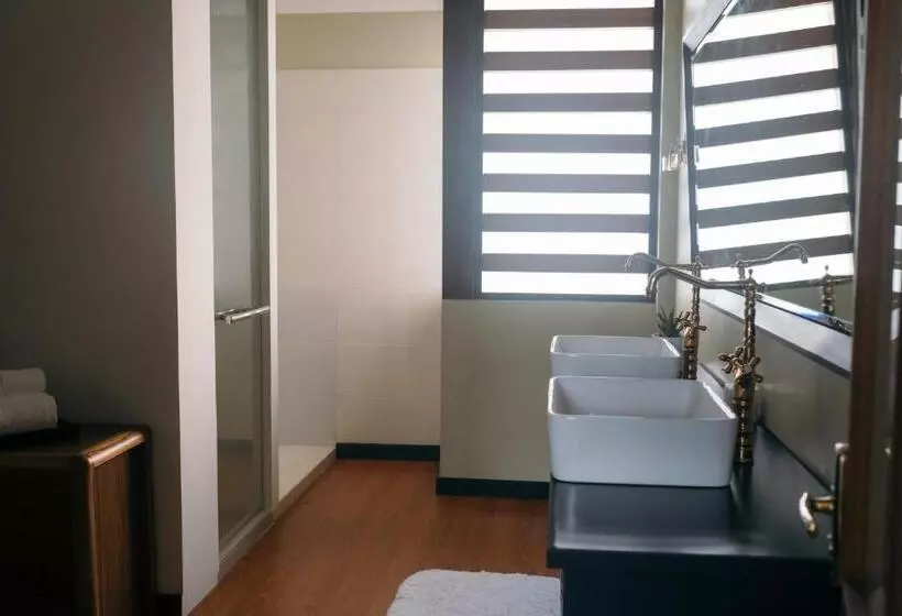 هتل Fuvahmulah Central