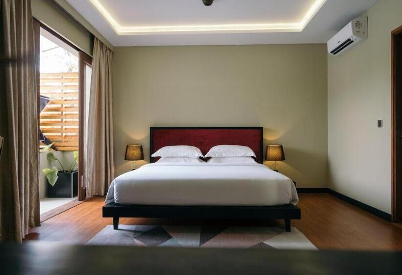 Otel Fuvahmulah Central