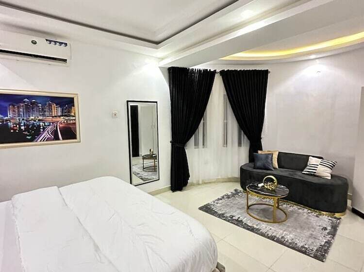 هتل Primal Msquare Apartment Ikoyi