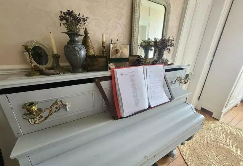 Majatalo Chambre Cosy Avec Accueil Chaleureux, Proche De Vittel Et Contrexéville   Fr 1 589 480