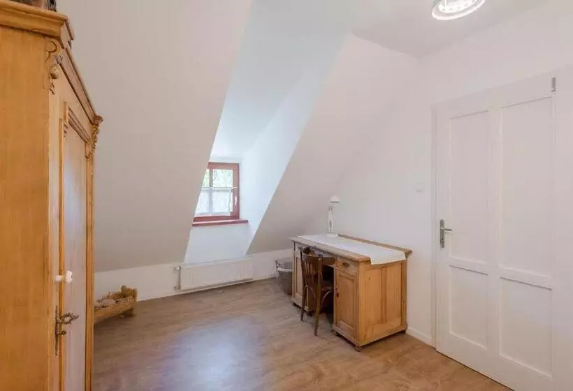 ペンション Kékmadaras Vendégház Tihany