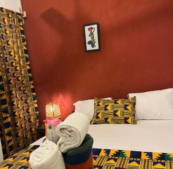 בית מלון כפרי African Treasure