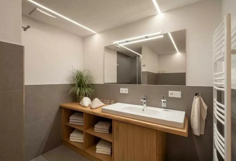 Hotelli Appartement Am Hof Untertann