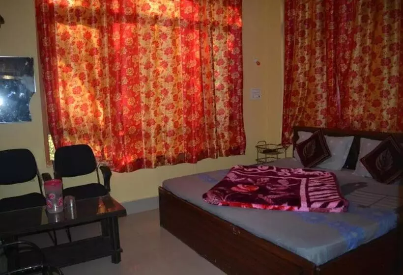 Hotelli Goroomgo Nice One Palace Srinagar
