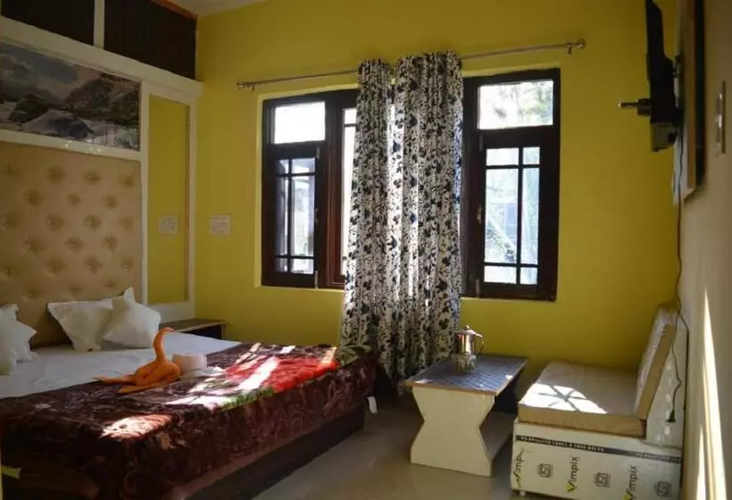 Hotelli Goroomgo Nice One Palace Srinagar
