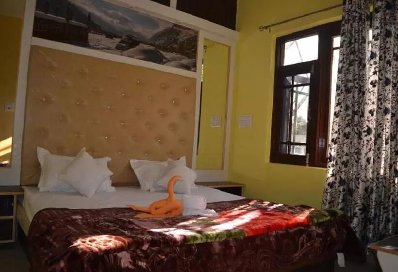Hotelli Goroomgo Nice One Palace Srinagar