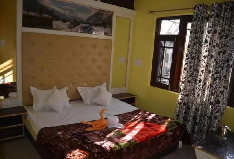 Hotelli Goroomgo Nice One Palace Srinagar