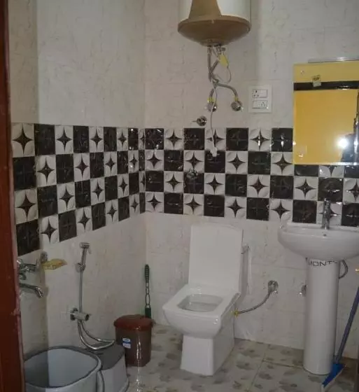 Hotelli Goroomgo Nice One Palace Srinagar