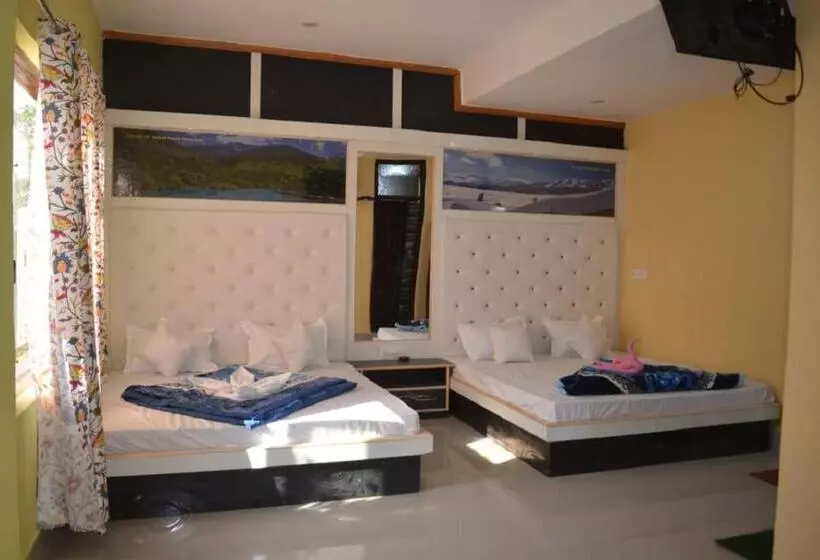 Hotelli Goroomgo Nice One Palace Srinagar