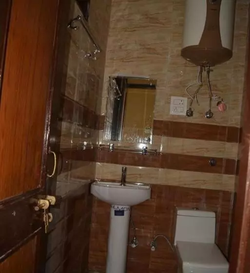 Hotelli Goroomgo Nice One Palace Srinagar