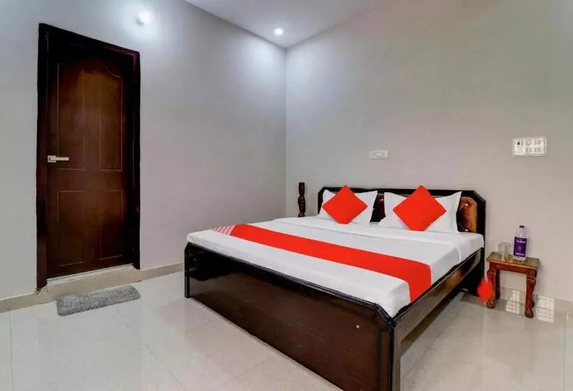 Hotelli Oyo Flagship 81366  Kamboj Palace
