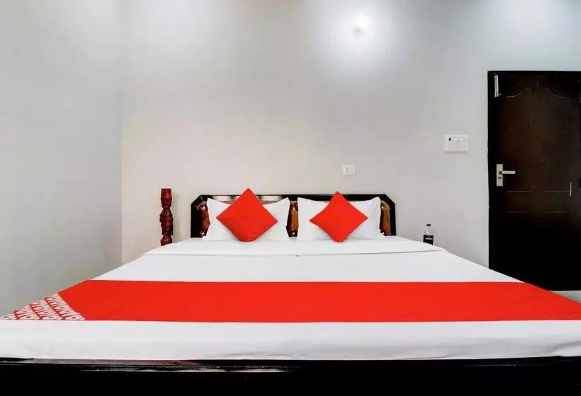 Hotelli Oyo Flagship 81366  Kamboj Palace