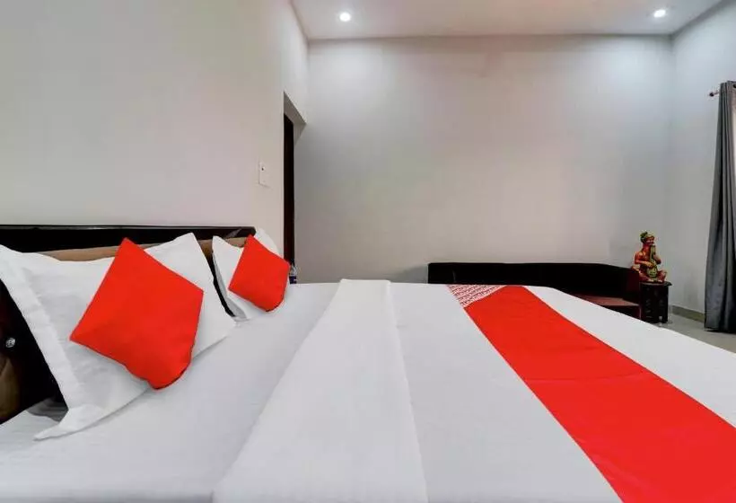 Hotelli Oyo Flagship 81366  Kamboj Palace
