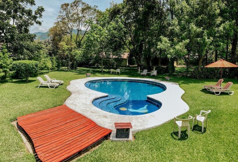 هتل Rancho Grande