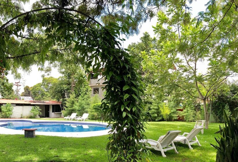 هتل Rancho Grande