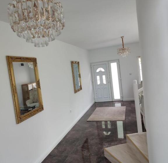 Пансион Casa Anne