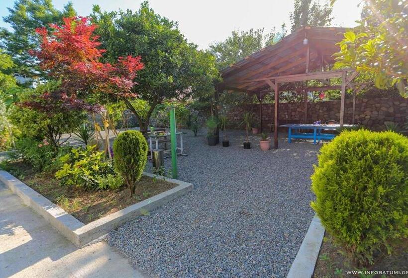 پانسیون Garden In Gonio Matata Motsikulis 58