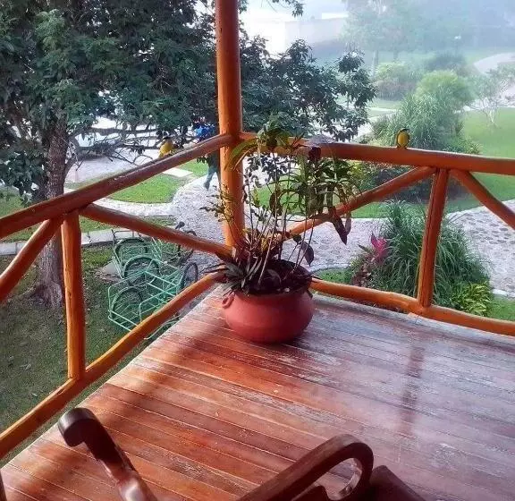 Hotelli Chicanna Ecovillage Resort