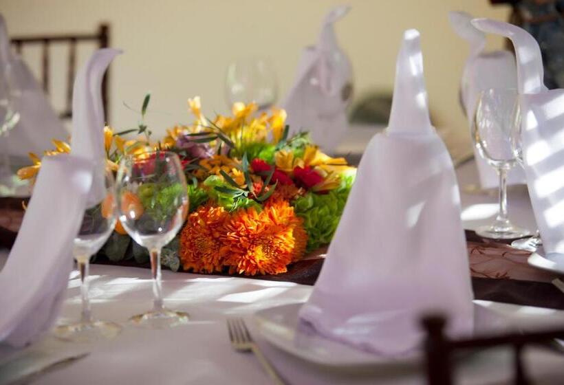 בית מלון כפרי Chicanna Ecovillage Resort