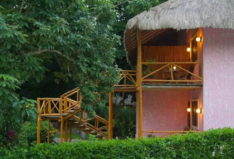 Hotelli Chicanna Ecovillage Resort