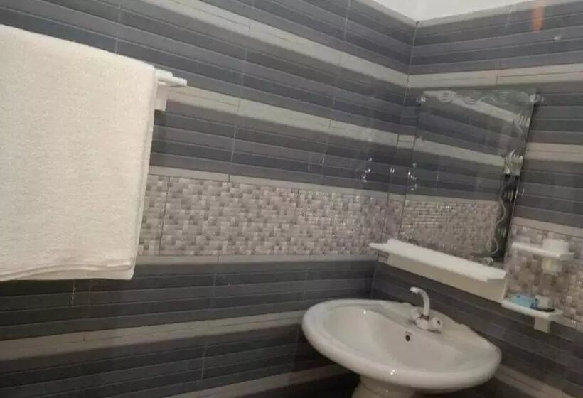 هتل Inn Karachi