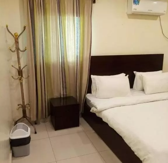 هتل Inn Karachi