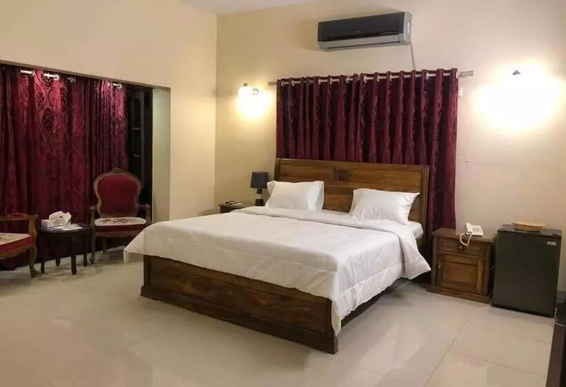 هتل Inn Karachi