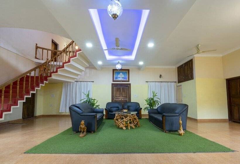 בית מלון כפרי Misty Heights By The Sanihara