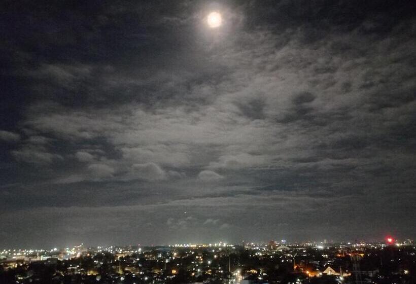 Hotel Staycation With Overlooking View