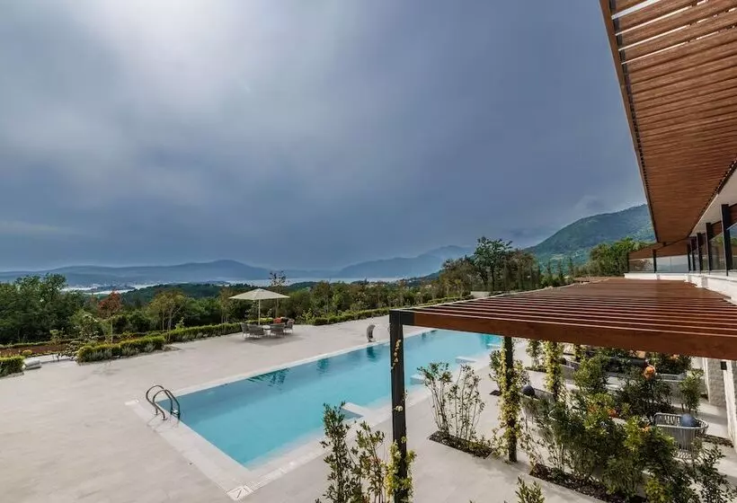 Montenegro Lodge