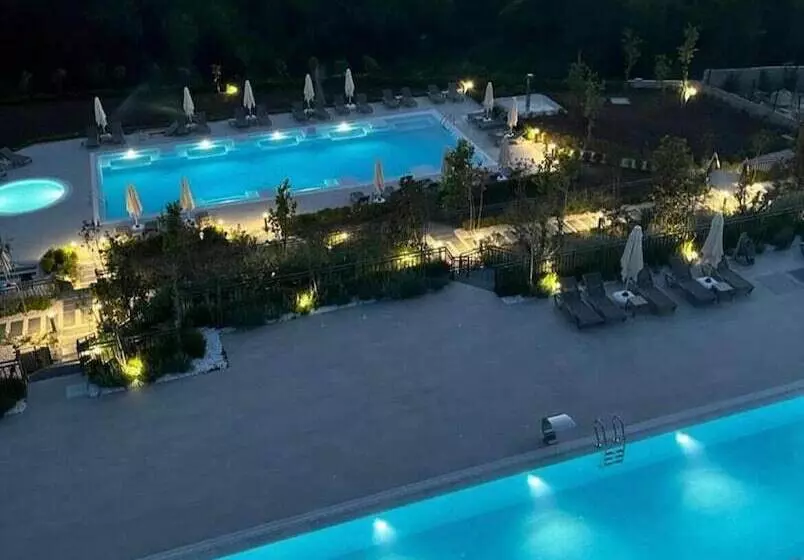 Montenegro Lodge