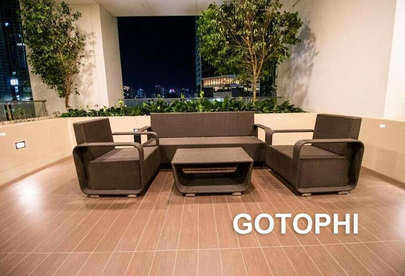 One Uptown Residence