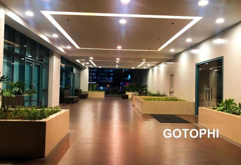 One Uptown Residence