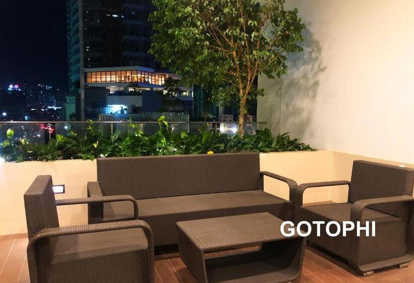 One Uptown Residence