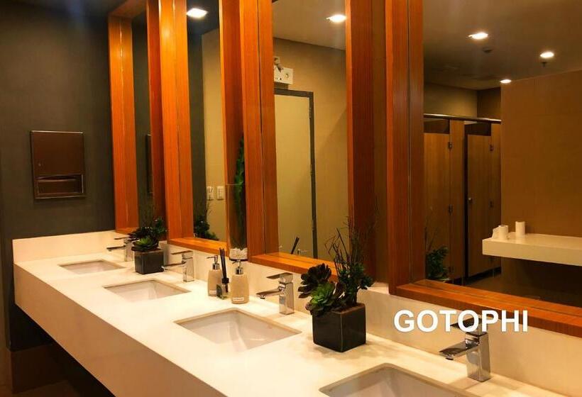 One Uptown Residence