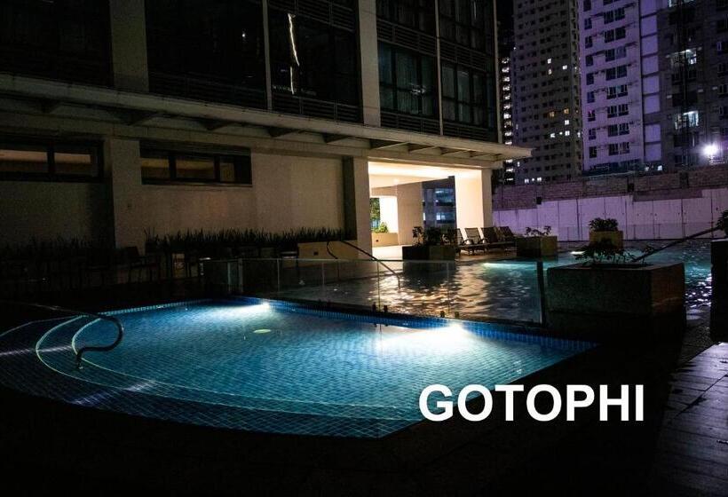 One Uptown Residence