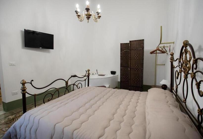 פנסיון Palazzo  800 : Cementine