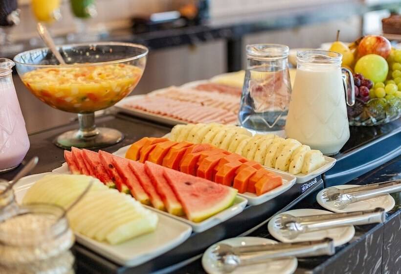 Tri Hotel Executive Osório