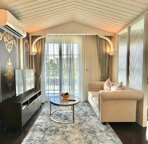 Grand Florida Beachfront Resort Jomtien Pattaya