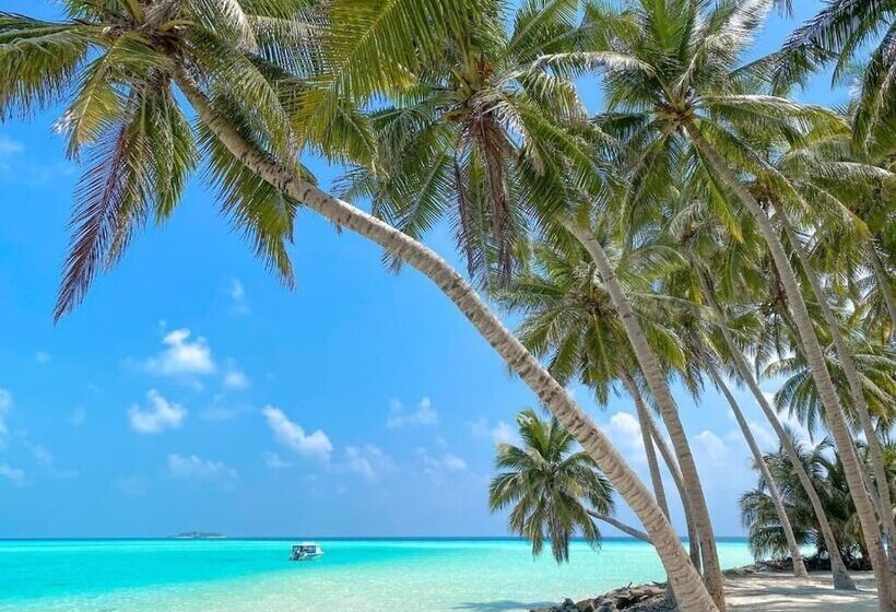 هتل Captal Island Villa