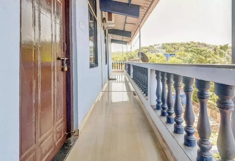 ホテル Collection O Ashwem Beach Side Stay