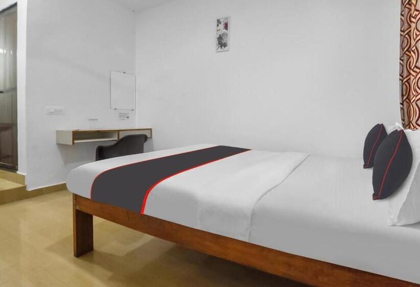 호텔 Collection O Ashwem Beach Side Stay