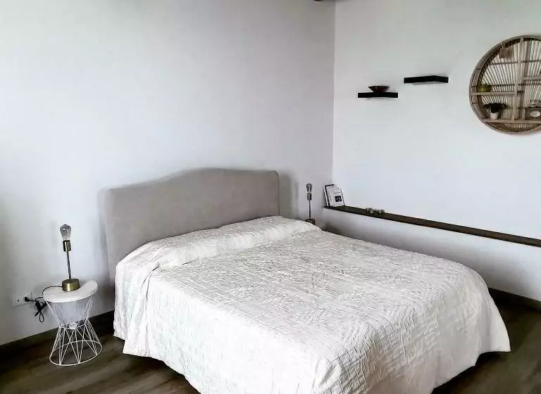 Outlander Cottage   Family B&b