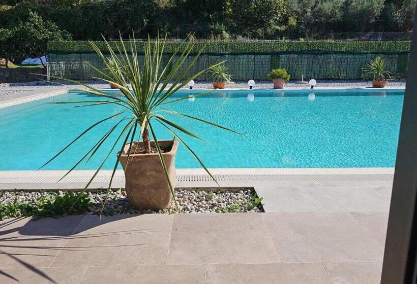 پانسیون La Hacienda