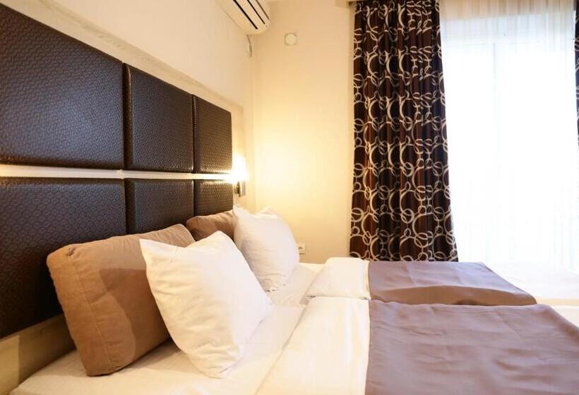 پانسیون La Hacienda