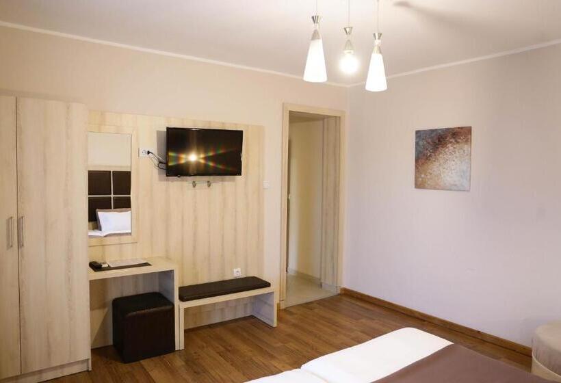 پانسیون La Hacienda